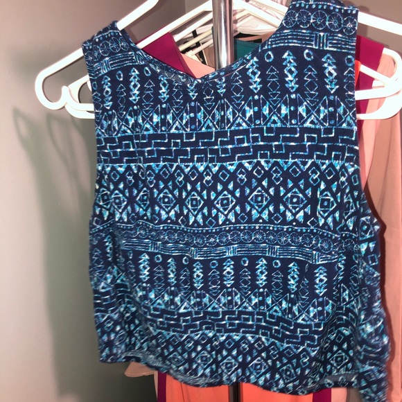 H&M Tank Top with Buttons in the Back - Picture 2 of 2